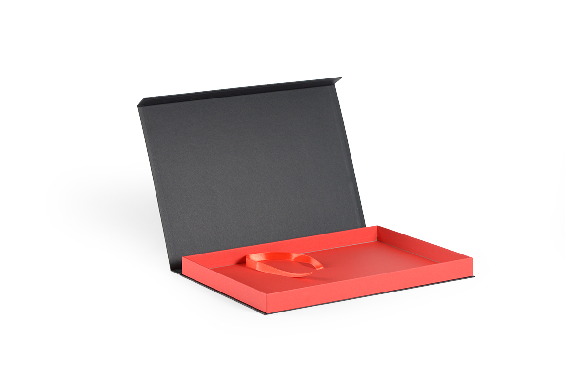 Magnet Closure Box with Ribbon Lifter