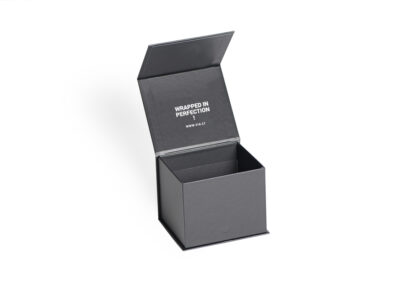 Premium Candle Box with Magnetic Closure feature